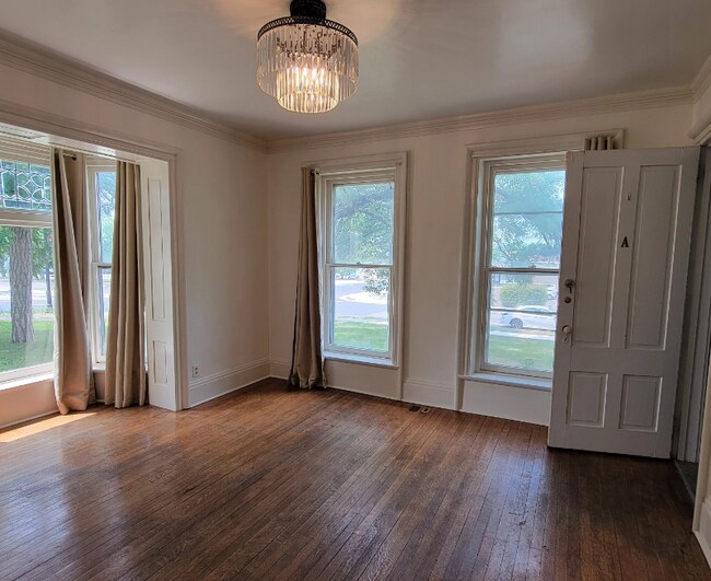 129 S 2nd St, Le Sueur, MN 56058 House Rental in Le Sueur, MN