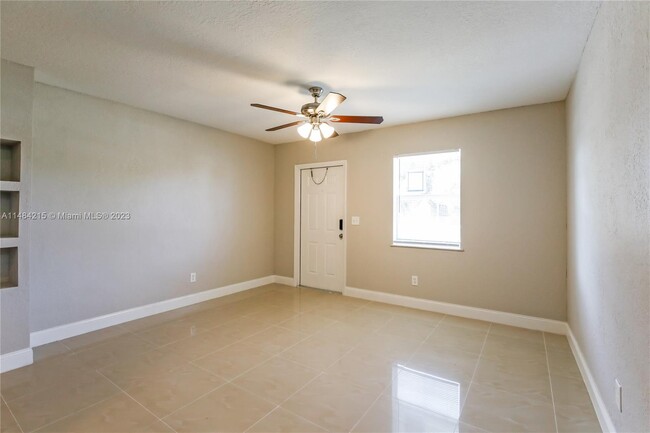 Foto del edificio - 3620 NW 4th St