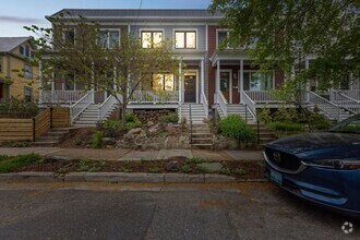 Building Photo - 3210 Perry St