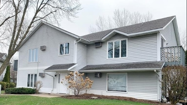 Primary Photo - 200-232 Foxdale Dr.