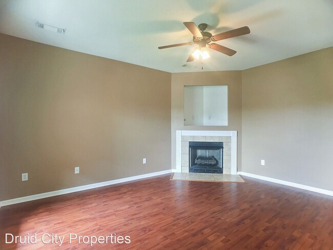 Foto del edificio - 3 br, 2 bath House - 12945 Garden Creek Lane