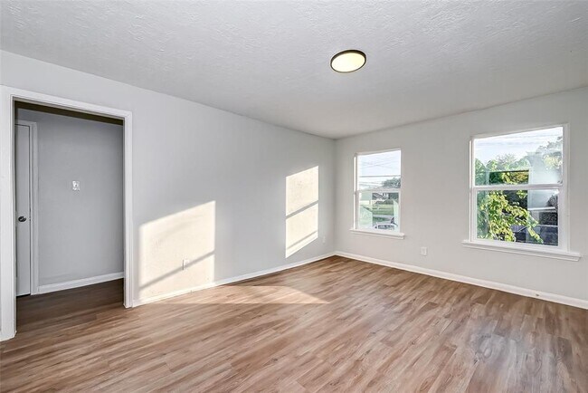 Foto del edificio - 6420 Conley St