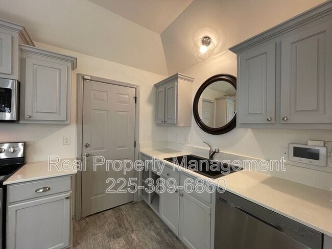 Building Photo - 957 Sedona Pines Dr