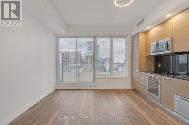 Building Photo - 75 Canterbury Pl