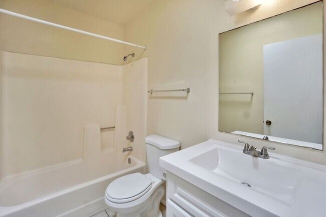 Foto del edificio - 4325 E Fairmount St
