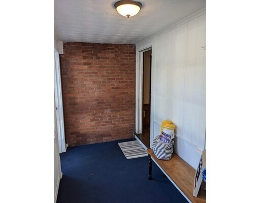 Building Photo - 74 Dickens St