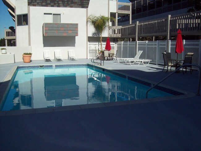 Limpie Piscina climatizada - 25930 Rolling Hills Rd