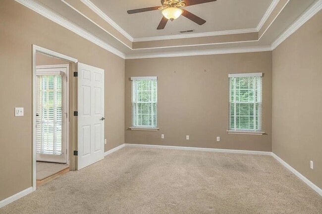Building Photo - 2600 Kingsley Ct