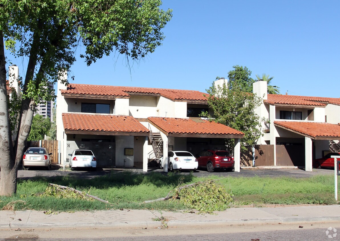 Primary Photo - 3418 N 12th Pl