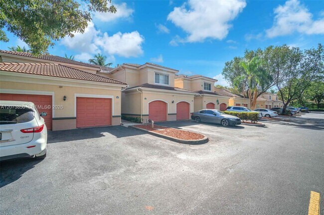 Foto del edificio - 2532 Centergate Dr