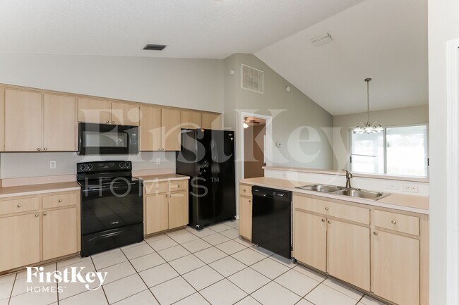 Foto del edificio - 4830 Mill Run Dr