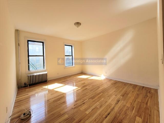 Foto principal - 1 bedroom in New York NY 10033