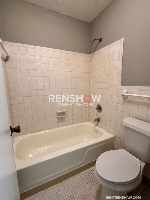 Foto del edificio - 3228 S Mendenhall Rd