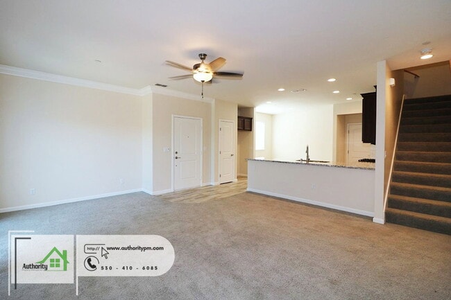 Building Photo - 810 Mission De Oro Dr