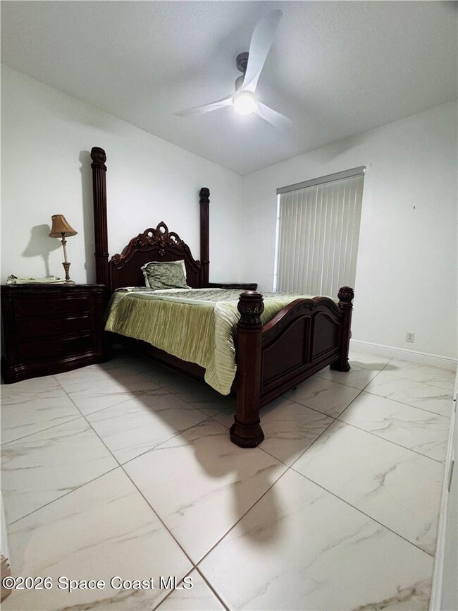 Foto del edificio - 4555 61st Terrace