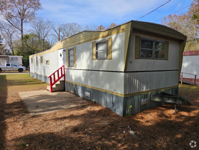 Building Photo - 413 Miller St