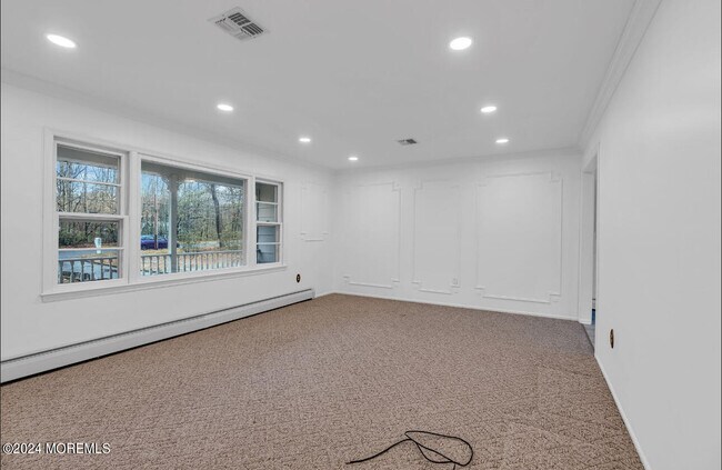Building Photo - 553 Declaration Ln