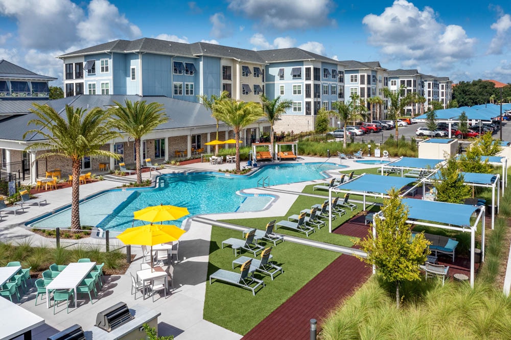 Alvista West Vue Apartments in Orlando, FL