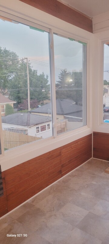 Building Photo - 3807 N Narragansett Ave