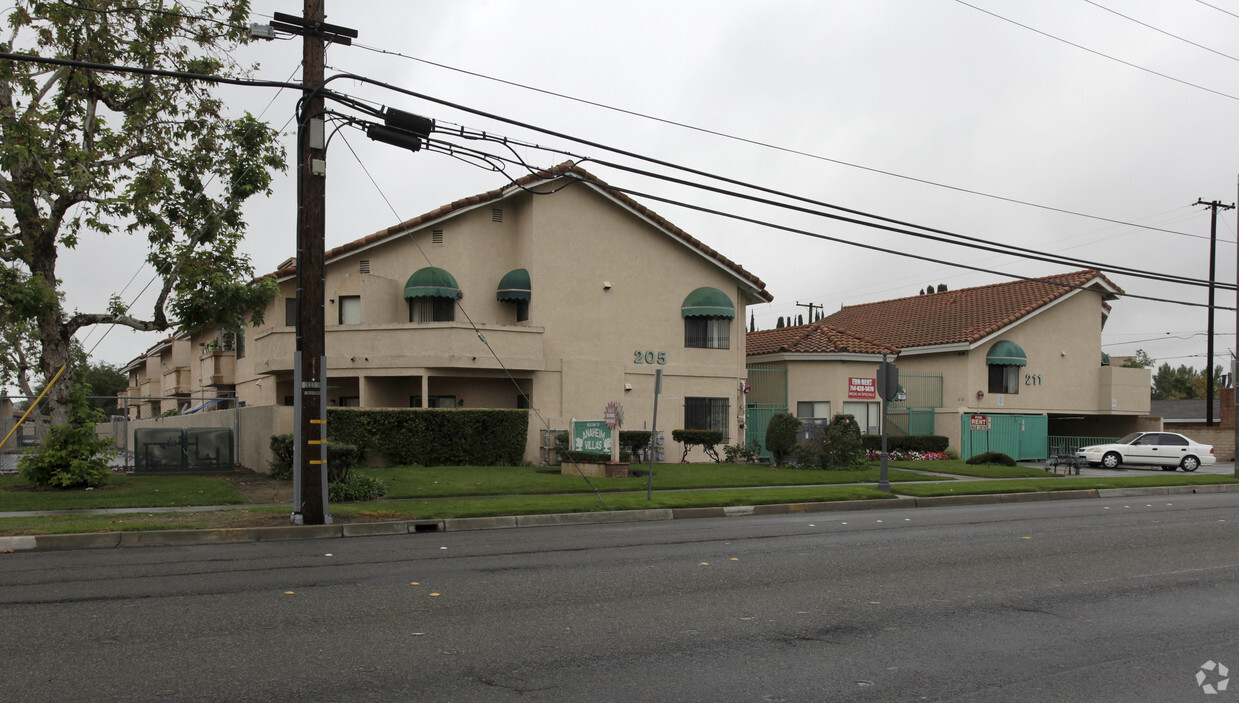 Primary Photo - Anaheim Villas Apartments