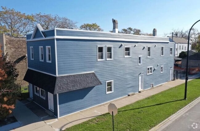 Building Photo - 5047 W 25th St