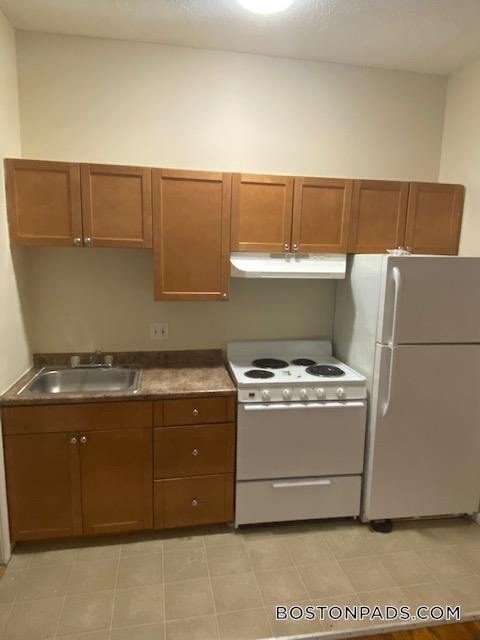 Building Photo - 896 Huntington Ave