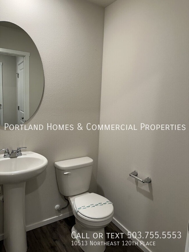 Building Photo - 10513 NE 120th Pl