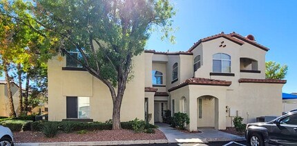 Building Photo - 2975 Bluegrass Ln