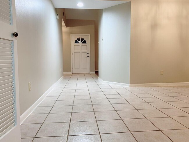 Building Photo - 7703 Hayward Ct