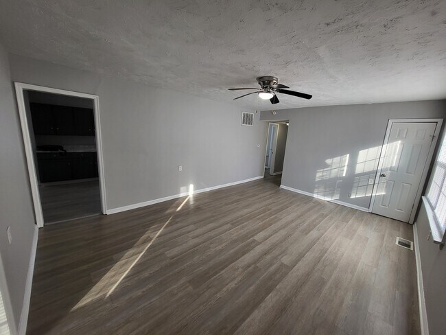 Building Photo - 2520 Kristen Dr