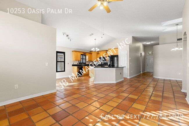 Building Photo - 10253 Oasis Palm Dr