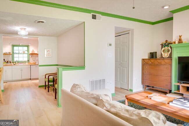 Foto del edificio - 1905 S Milledge Ave