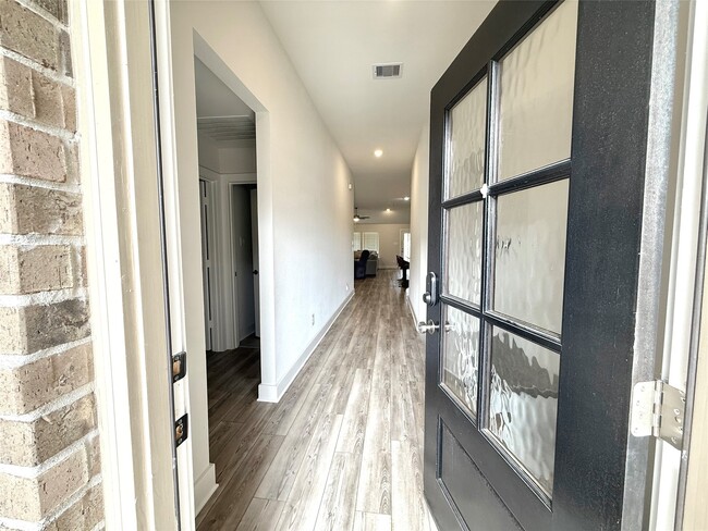 Building Photo - 10325 S Goshawk Trl