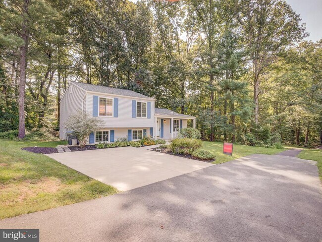 Building Photo - 10833 Split Oak Ln