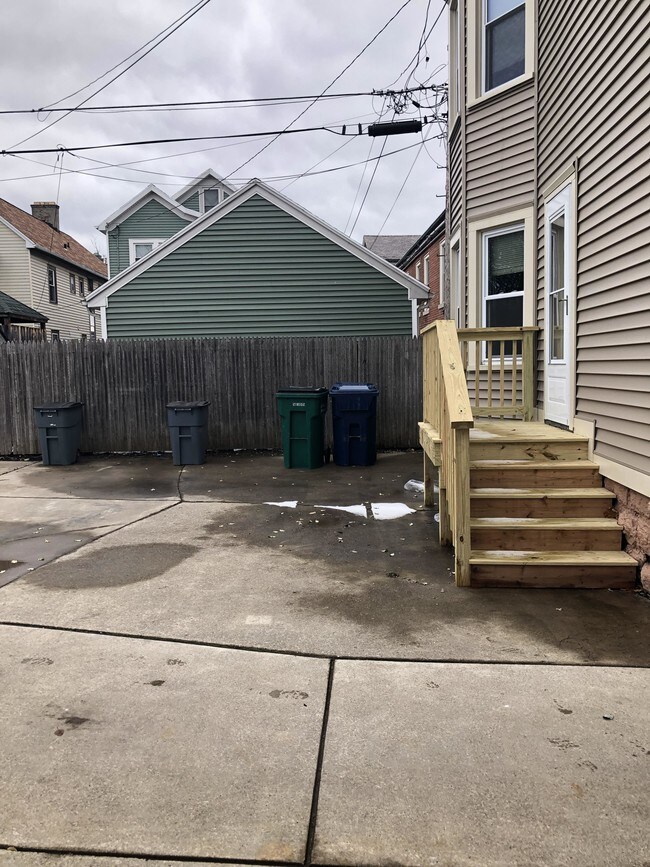 Foto del edificio - 3 bedroom in Buffalo NY 14216