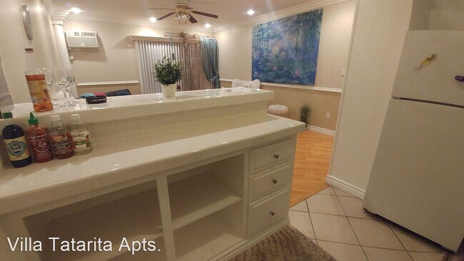 Foto del edificio - 2212 N Cahuenga Blvd