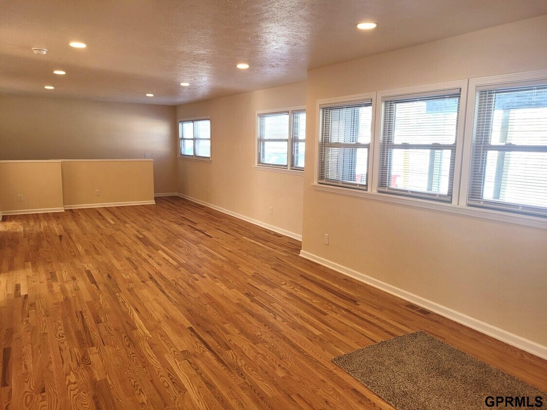 Foto principal - 107 W 20th Ave