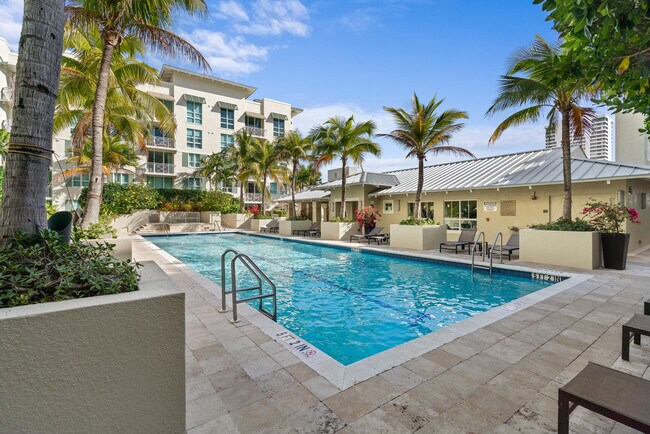 Foto del edificio - 480 Hibiscus St