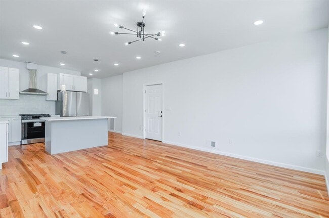 Foto del edificio - 85 Myrtle Ave