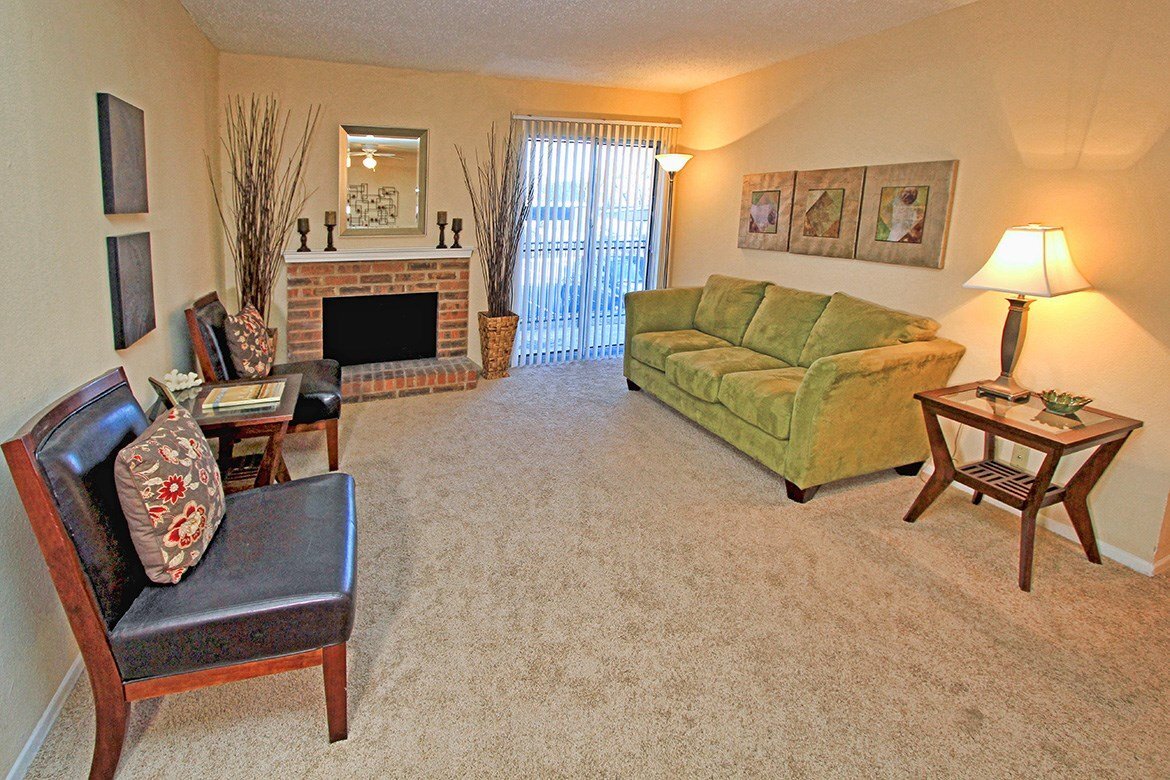 Building Photo - 7117 Wood Hollow Dr