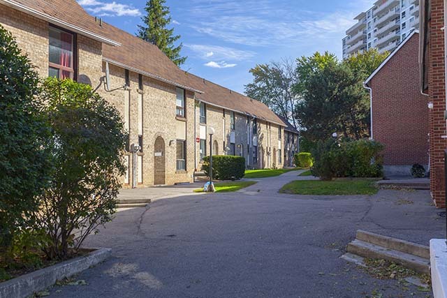Building Photo - Goodview Townhomes