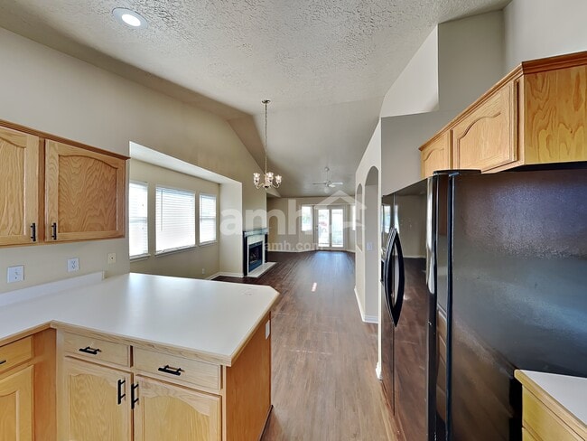 Foto del edificio - 4525 W Lake Breeze Ln
