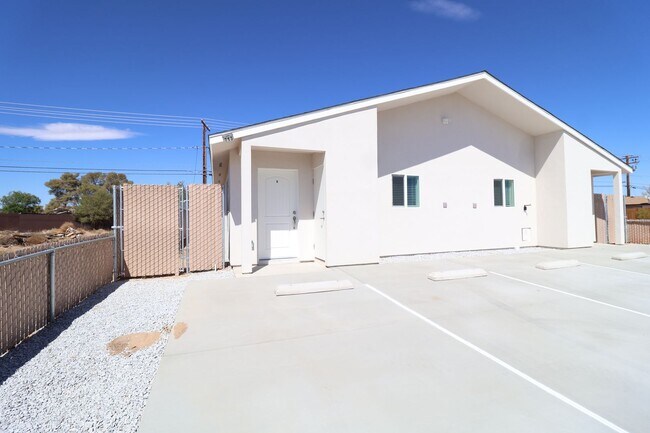 Foto del edificio - 713 S Downs St