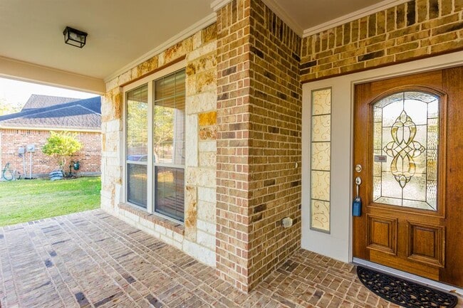 Building Photo - 5446 Linden Rose Ln
