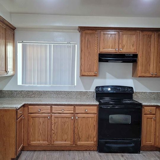 Foto del edificio - 11516 Eucalyptus Ave