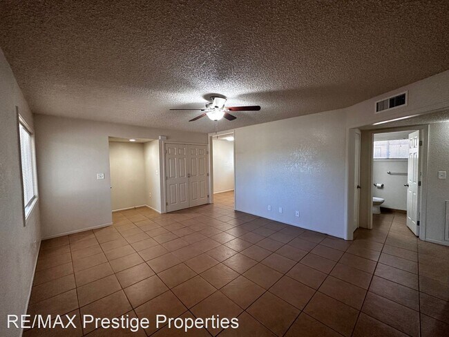 Building Photo - 2 br, 1 bath House - 3849 N. Roosevelt St. #2