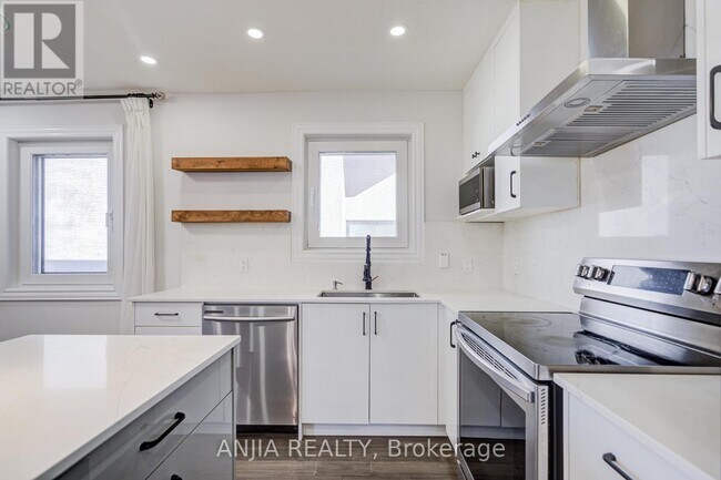 Photo du bâtiment - 203 Van Dusen Blvd