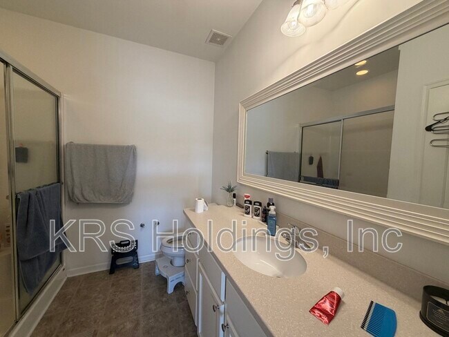 Foto del edificio - 1517 Rollesby Way