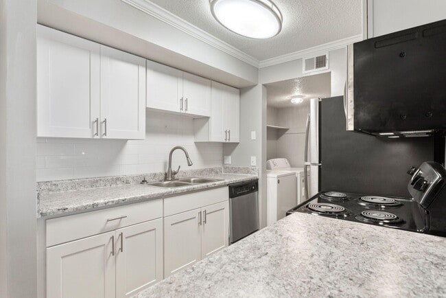 Grandea Crescent Park - Grandea Crescent Park Apartments