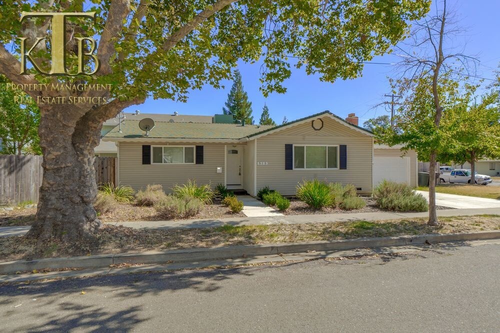 Primary Photo - Old Roseville 3 bedroom home with upgrades